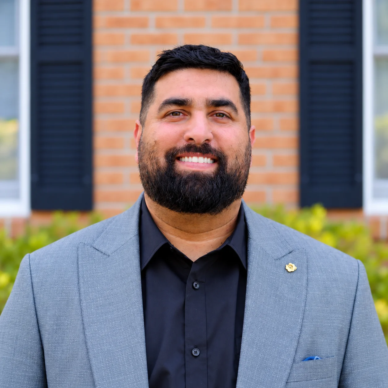 Dr. Sammy Khader providing personalized psychiatric care